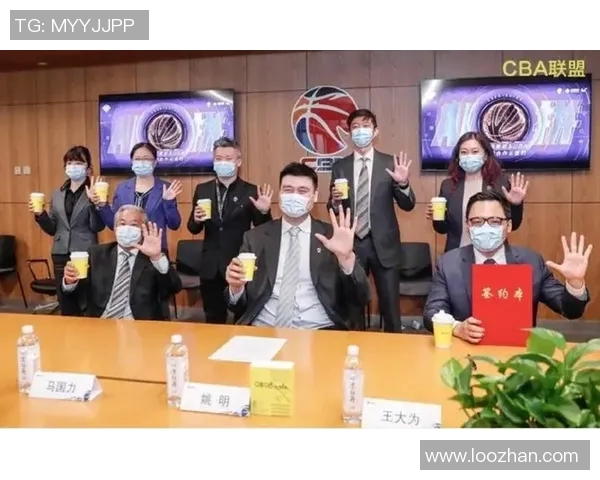 姚明全运会期间与运动员共享美食时刻展现友谊与团结精神